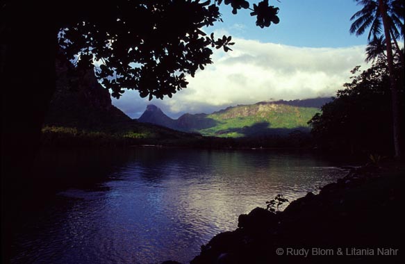 French Polynesia_283-70-46