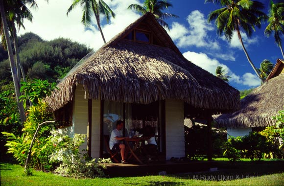 French Polynesia_283-70-47